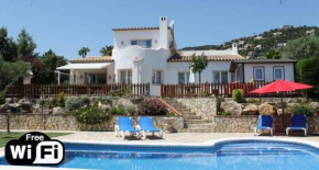 Отель Villa Blanca  Калонже
